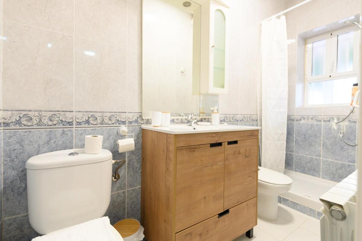 Apartamento Temporal Charmartin 4 Torres 2 Cas292 *